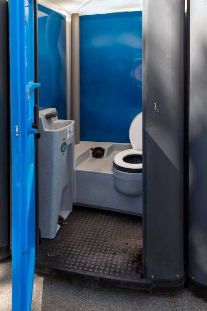 Portable Toilet Options We Offer in Topeka, IN